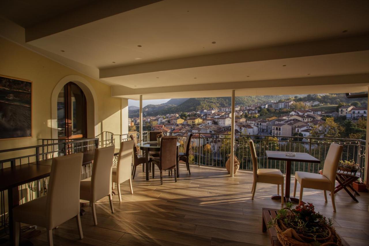 B&B La Voce Del Fiume Dimora Storica Di Charme Brienza Eksteriør billede